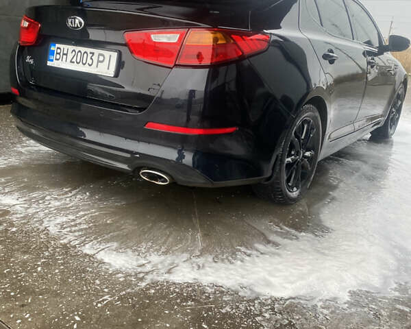 Чорний Кіа K5, об'ємом двигуна 2 л та пробігом 200 тис. км за 8000 $, фото 5 на Automoto.ua