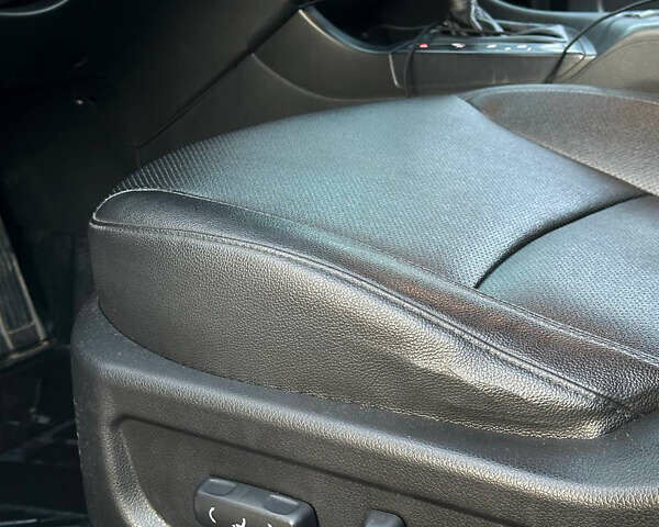 Черный Киа K5, объемом двигателя 2 л и пробегом 136 тыс. км за 8600 $, фото 9 на Automoto.ua