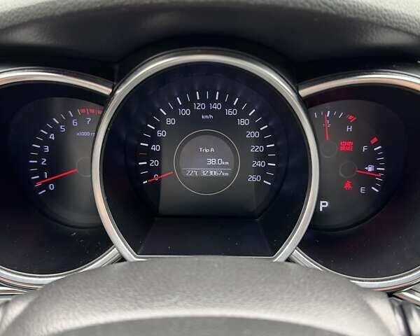 Чорний Кіа K5, об'ємом двигуна 2 л та пробігом 323 тис. км за 8500 $, фото 21 на Automoto.ua