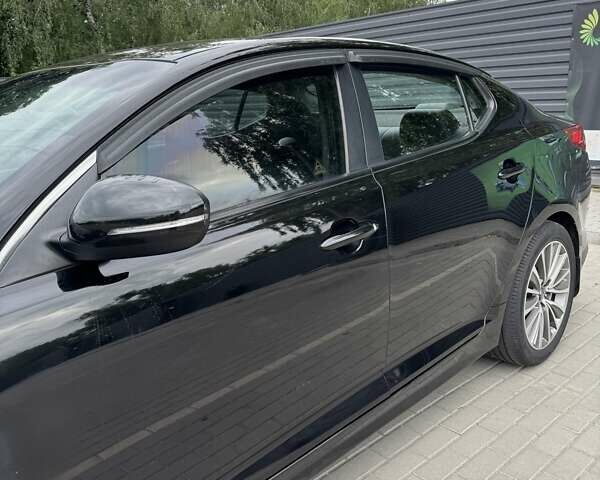 Чорний Кіа K5, об'ємом двигуна 2 л та пробігом 323 тис. км за 8500 $, фото 6 на Automoto.ua