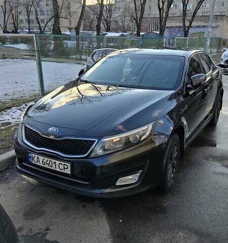 Черный Киа K5, объемом двигателя 2 л и пробегом 440 тыс. км за 8900 $, фото 4 на Automoto.ua