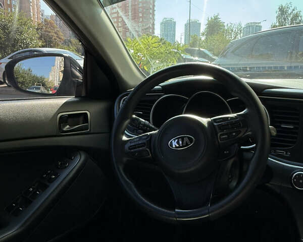 Черный Киа K5, объемом двигателя 2 л и пробегом 222 тыс. км за 9200 $, фото 10 на Automoto.ua
