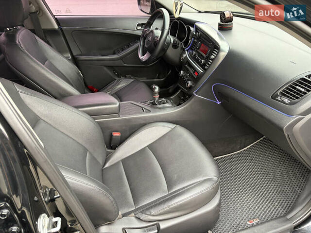 Чорний Кіа K5, об'ємом двигуна 2 л та пробігом 247 тис. км за 10800 $, фото 11 на Automoto.ua