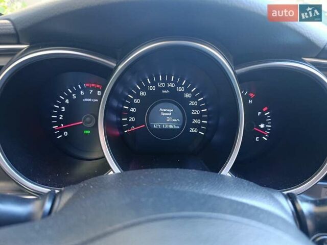 Черный Киа K5, объемом двигателя 2 л и пробегом 131 тыс. км за 12000 $, фото 8 на Automoto.ua