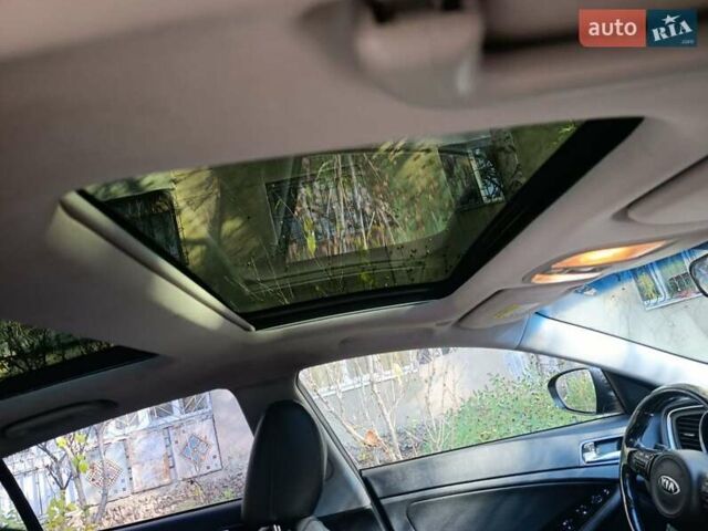 Черный Киа K5, объемом двигателя 2 л и пробегом 131 тыс. км за 12000 $, фото 18 на Automoto.ua