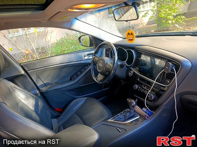 Черный Киа K5, объемом двигателя 2 л и пробегом 131 тыс. км за 12000 $, фото 9 на Automoto.ua