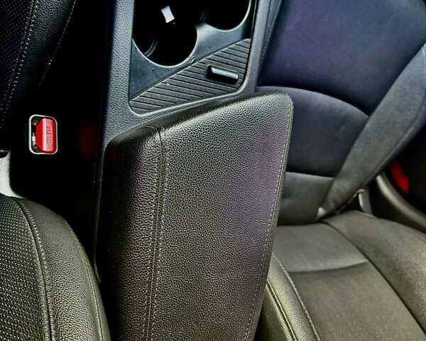 Черный Киа K5, объемом двигателя 2 л и пробегом 160 тыс. км за 8100 $, фото 18 на Automoto.ua