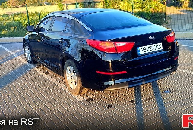 Черный Киа K5, объемом двигателя 2 л и пробегом 130 тыс. км за 12500 $, фото 1 на Automoto.ua