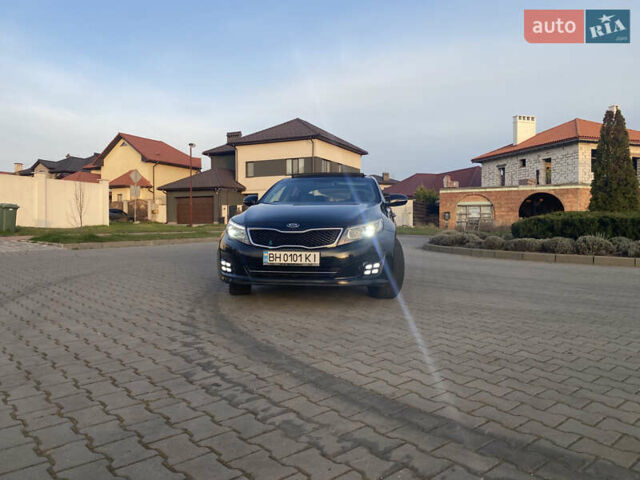 Чорний Кіа K5, об'ємом двигуна 2 л та пробігом 126 тис. км за 12500 $, фото 1 на Automoto.ua