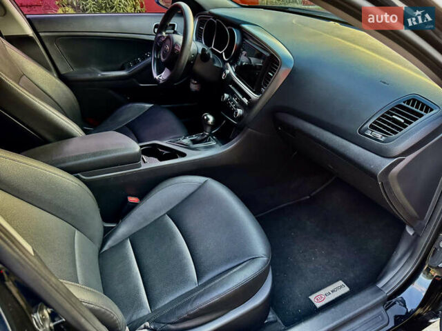 Черный Киа K5, объемом двигателя 2 л и пробегом 160 тыс. км за 8100 $, фото 10 на Automoto.ua