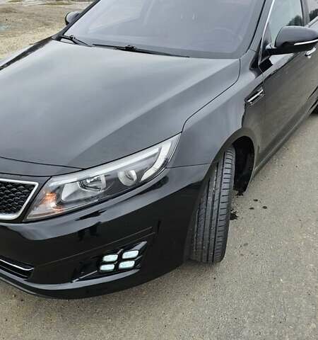 Чорний Кіа K5, об'ємом двигуна 2 л та пробігом 125 тис. км за 12000 $, фото 1 на Automoto.ua