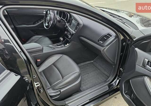 Чорний Кіа K5, об'ємом двигуна 2 л та пробігом 125 тис. км за 12000 $, фото 11 на Automoto.ua