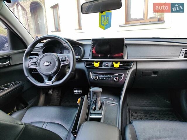 Чорний Кіа K5, об'ємом двигуна 2 л та пробігом 176 тис. км за 10600 $, фото 14 на Automoto.ua