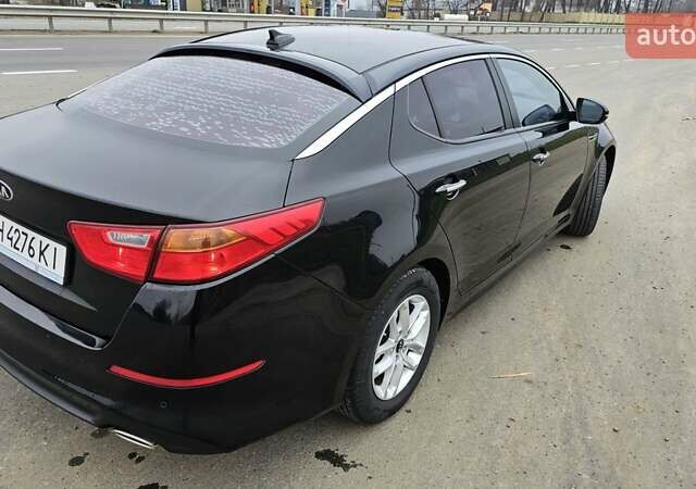 Чорний Кіа K5, об'ємом двигуна 2 л та пробігом 125 тис. км за 12000 $, фото 5 на Automoto.ua