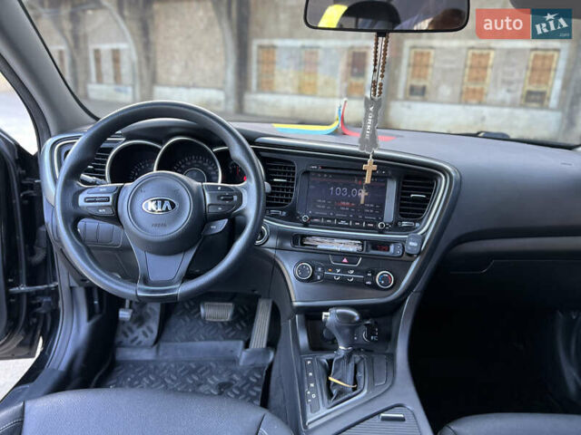 Черный Киа K5, объемом двигателя 2 л и пробегом 102 тыс. км за 12650 $, фото 41 на Automoto.ua
