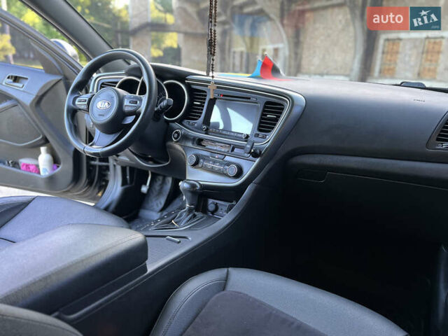 Черный Киа K5, объемом двигателя 2 л и пробегом 102 тыс. км за 12650 $, фото 45 на Automoto.ua