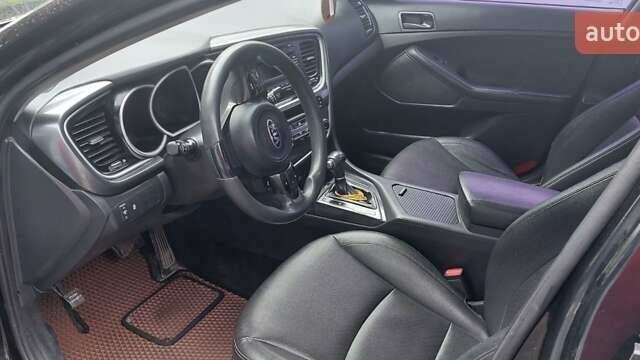 Чорний Кіа K5, об'ємом двигуна 2 л та пробігом 345 тис. км за 12000 $, фото 4 на Automoto.ua