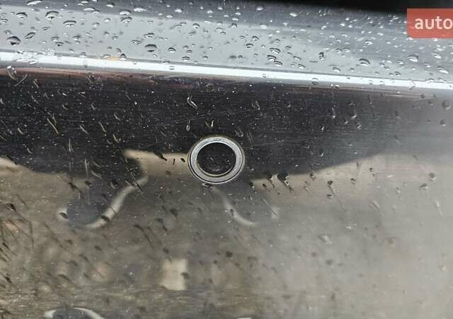 Чорний Кіа K5, об'ємом двигуна 2 л та пробігом 125 тис. км за 12000 $, фото 26 на Automoto.ua