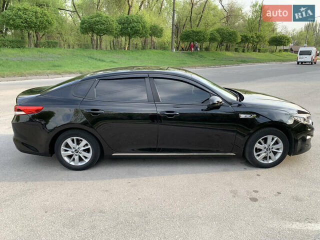 Черный Киа K5, объемом двигателя 2 л и пробегом 263 тыс. км за 11600 $, фото 10 на Automoto.ua