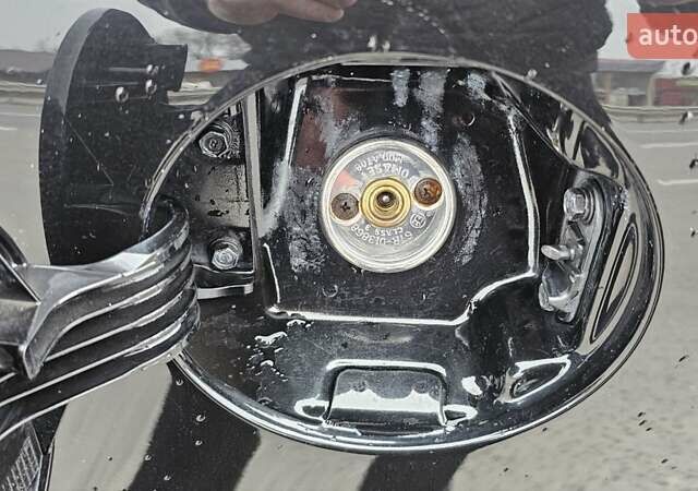 Чорний Кіа K5, об'ємом двигуна 2 л та пробігом 125 тис. км за 12000 $, фото 19 на Automoto.ua