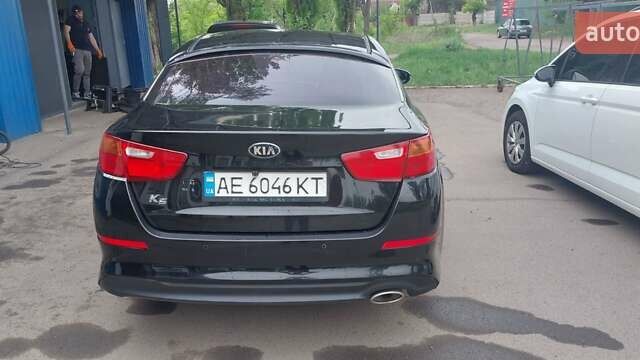 Чорний Кіа K5, об'ємом двигуна 2 л та пробігом 345 тис. км за 12000 $, фото 3 на Automoto.ua