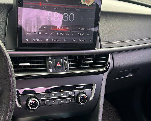 Черный Киа K5, объемом двигателя 2 л и пробегом 90 тыс. км за 10500 $, фото 11 на Automoto.ua