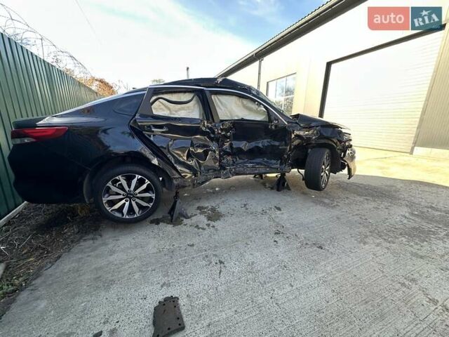 Черный Киа K5, объемом двигателя 2 л и пробегом 140 тыс. км за 5000 $, фото 3 на Automoto.ua