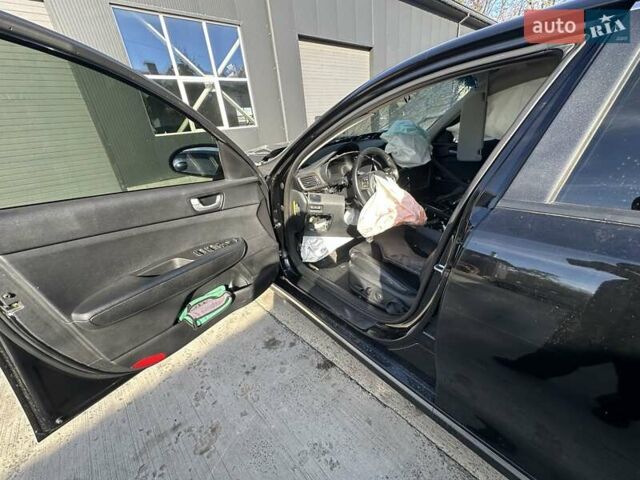 Черный Киа K5, объемом двигателя 2 л и пробегом 140 тыс. км за 5000 $, фото 26 на Automoto.ua