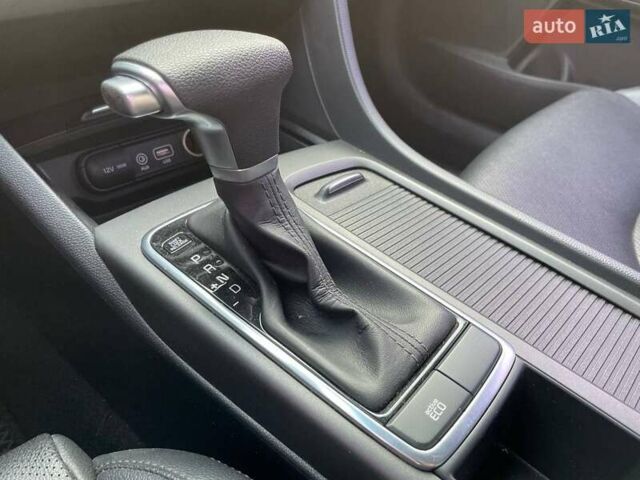 Чорний Кіа K5, об'ємом двигуна 2 л та пробігом 226 тис. км за 10490 $, фото 22 на Automoto.ua