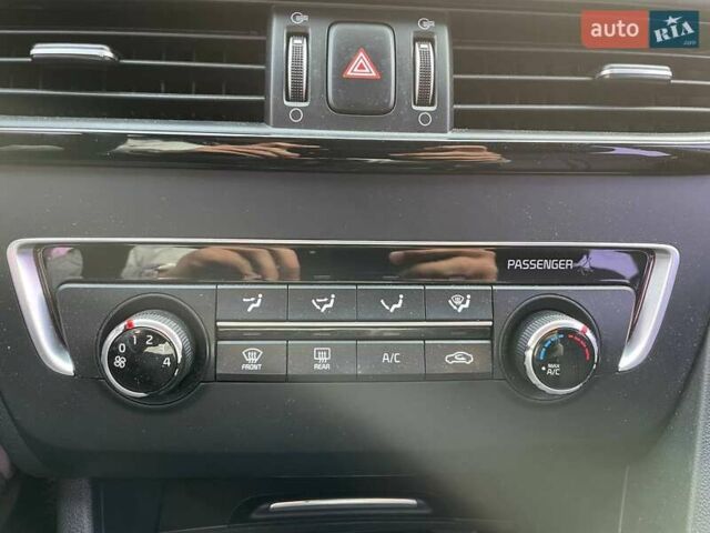 Чорний Кіа K5, об'ємом двигуна 2 л та пробігом 226 тис. км за 9990 $, фото 20 на Automoto.ua