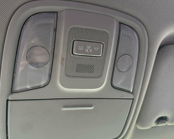 Чорний Кіа K5, об'ємом двигуна 2 л та пробігом 315 тис. км за 11500 $, фото 13 на Automoto.ua