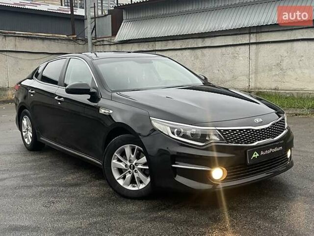 Черный Киа K5, объемом двигателя 1.7 л и пробегом 190 тыс. км за 12999 $, фото 39 на Automoto.ua
