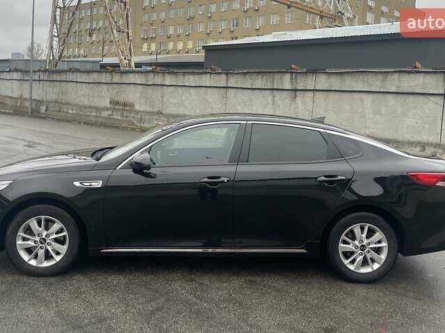 Черный Киа K5, объемом двигателя 1.7 л и пробегом 190 тыс. км за 12999 $, фото 6 на Automoto.ua