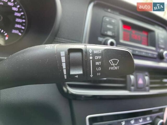 Черный Киа K5, объемом двигателя 2 л и пробегом 226 тыс. км за 10790 $, фото 17 на Automoto.ua