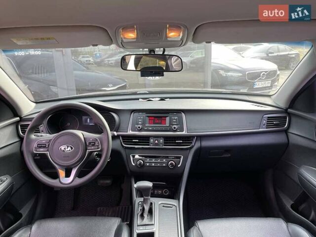 Черный Киа K5, объемом двигателя 2 л и пробегом 226 тыс. км за 10790 $, фото 13 на Automoto.ua