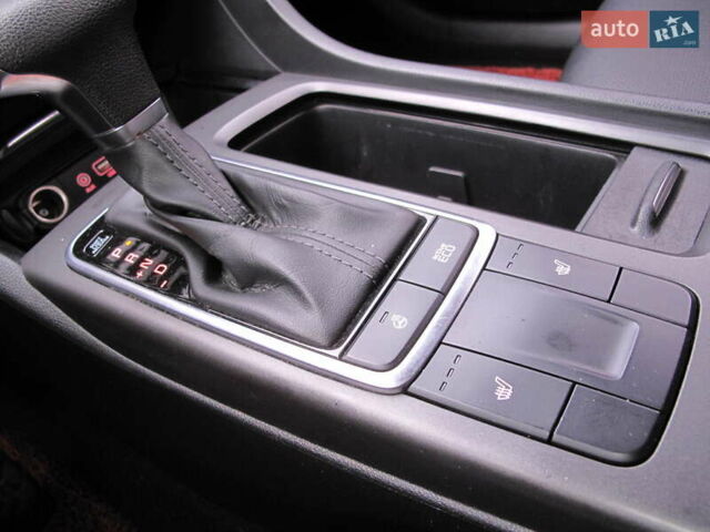 Чорний Кіа K5, об'ємом двигуна 0 л та пробігом 210 тис. км за 13900 $, фото 82 на Automoto.ua