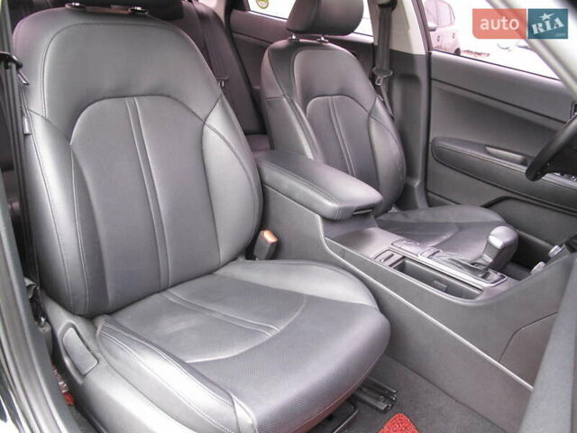 Чорний Кіа K5, об'ємом двигуна 0 л та пробігом 210 тис. км за 13900 $, фото 55 на Automoto.ua