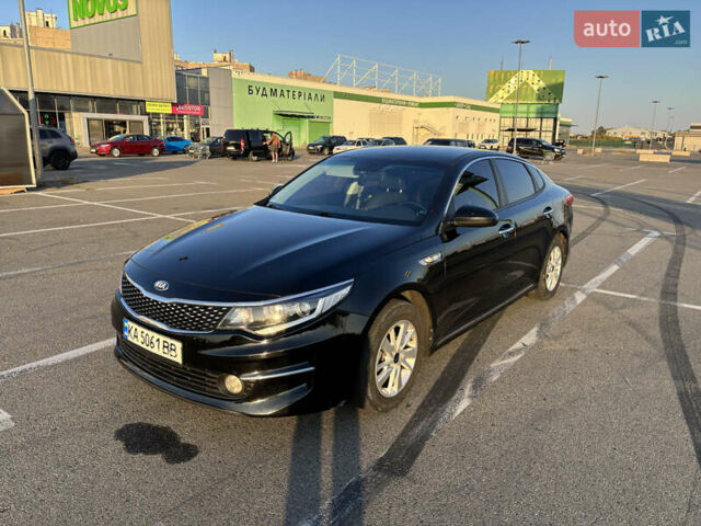 Черный Киа K5, объемом двигателя 2 л и пробегом 270 тыс. км за 12000 $, фото 12 на Automoto.ua