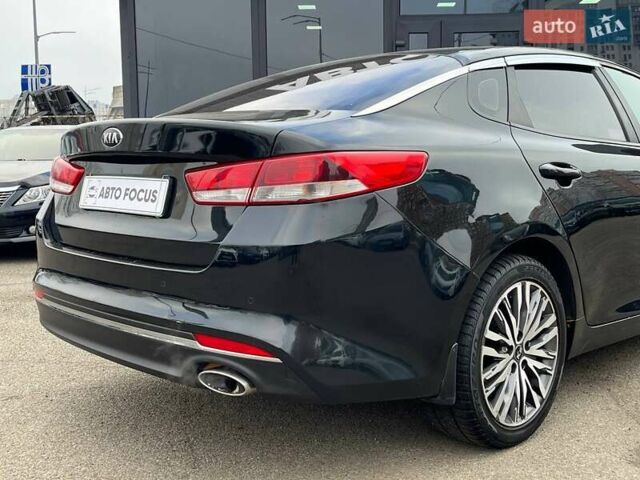 Черный Киа K5, объемом двигателя 2 л и пробегом 349 тыс. км за 9990 $, фото 7 на Automoto.ua
