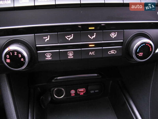 Чорний Кіа K5, об'ємом двигуна 0 л та пробігом 210 тис. км за 13900 $, фото 81 на Automoto.ua