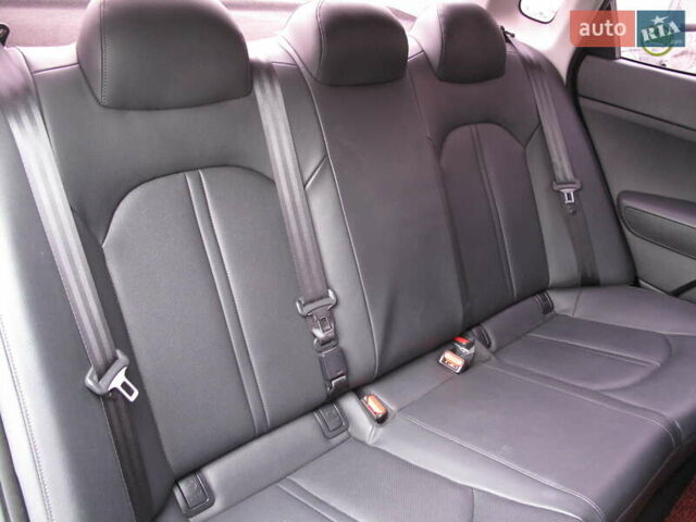 Чорний Кіа K5, об'ємом двигуна 0 л та пробігом 210 тис. км за 13900 $, фото 63 на Automoto.ua