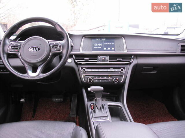 Чорний Кіа K5, об'ємом двигуна 0 л та пробігом 210 тис. км за 13900 $, фото 38 на Automoto.ua