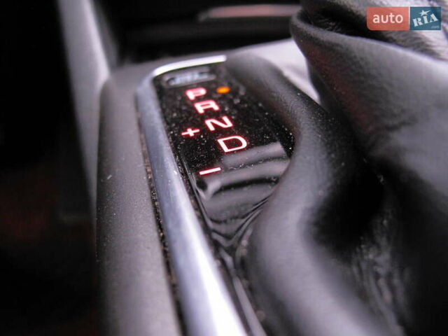 Чорний Кіа K5, об'ємом двигуна 0 л та пробігом 210 тис. км за 13900 $, фото 95 на Automoto.ua