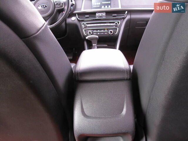 Чорний Кіа K5, об'ємом двигуна 0 л та пробігом 210 тис. км за 13900 $, фото 39 на Automoto.ua