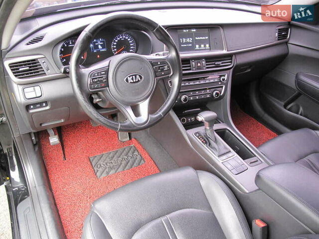 Чорний Кіа K5, об'ємом двигуна 0 л та пробігом 210 тис. км за 13900 $, фото 31 на Automoto.ua