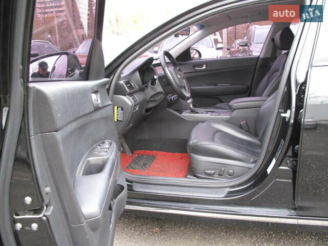 Чорний Кіа K5, об'ємом двигуна 0 л та пробігом 210 тис. км за 13900 $, фото 21 на Automoto.ua