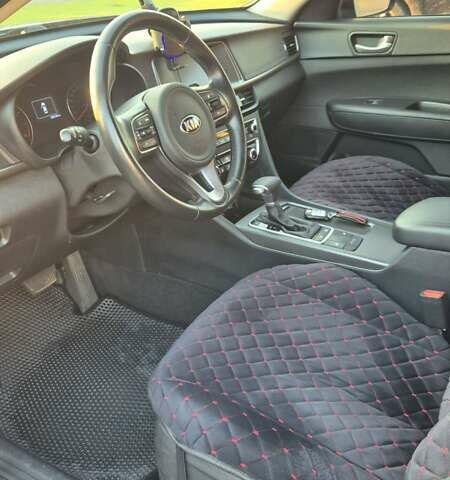Чорний Кіа K5, об'ємом двигуна 2 л та пробігом 259 тис. км за 13000 $, фото 7 на Automoto.ua