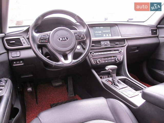 Чорний Кіа K5, об'ємом двигуна 0 л та пробігом 210 тис. км за 13900 $, фото 37 на Automoto.ua