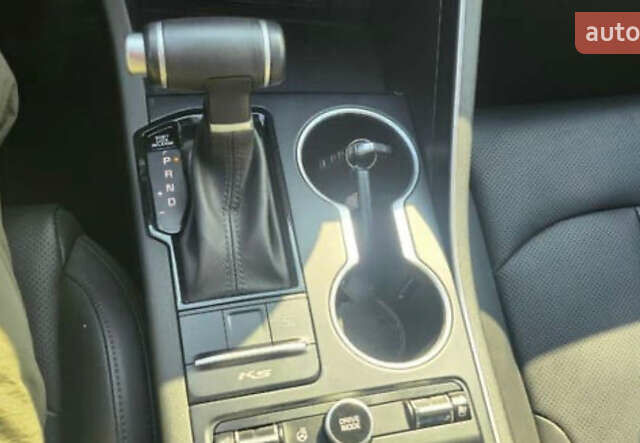 Черный Киа K5, объемом двигателя 2 л и пробегом 164 тыс. км за 12800 $, фото 20 на Automoto.ua