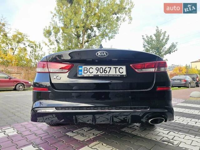 Черный Киа K5, объемом двигателя 2 л и пробегом 173 тыс. км за 14500 $, фото 9 на Automoto.ua